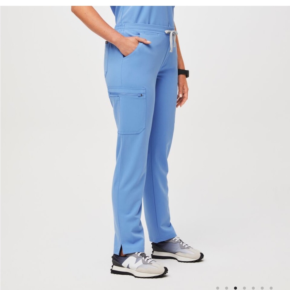 FIGS Technical Collection Yola Scrub Pants - Size XS, Ciel Blue, Straight Leg